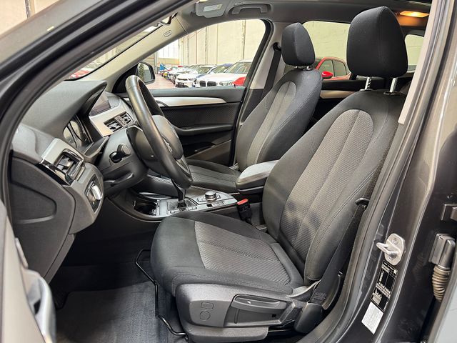 BMW X1 sDrive18i AT7 ADVANTAGE
