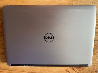 Portátil Dell Latitude E7440 – i5, SSD, 8 GB RAM