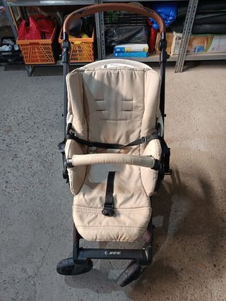 Carricoche bebé Jane Mum beige