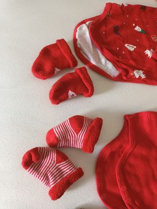 Ropa Navidad bebé 74 cm

