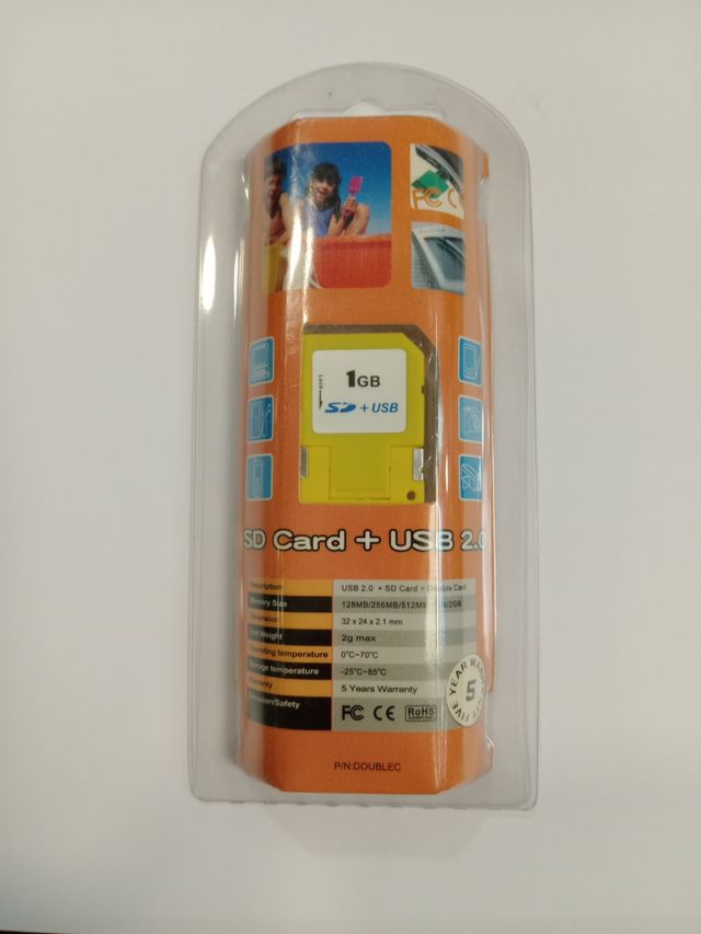 Tarjeta SD + USB 2.0 (1GB)