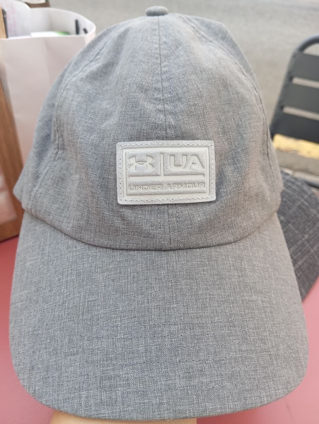 Gorra Under Armour Gris - Talla Única