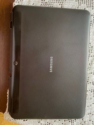 Samsung Galaxy Tab 2 (16GB) - con funda marrón 
