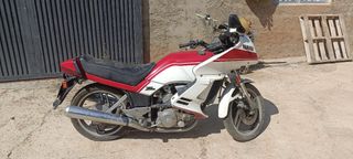 Yamaha moto clásica