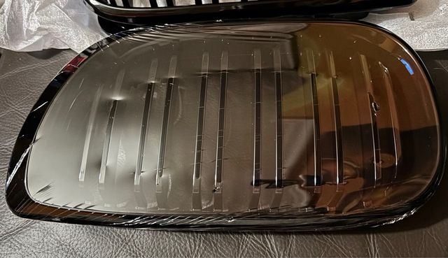 Rejilla BMW Serie 3 Sedan E46 4D 2002 al 2005