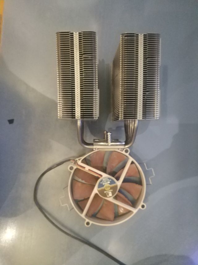 Noctua NH-D14: dissipatore di calore + ventola