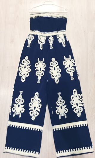 Mono azul- beige palabra honor