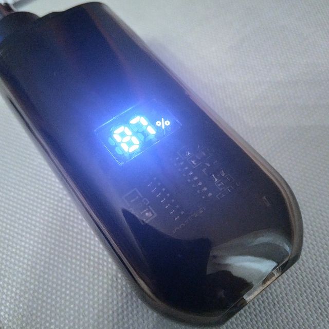 Rifinitore per naso e orecchie ricaricabile