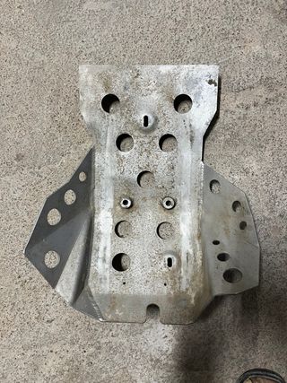 Cubrecarter Aluminio Suzuki DRZ 400E