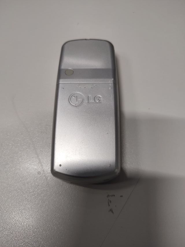 Móvil LG antiguo