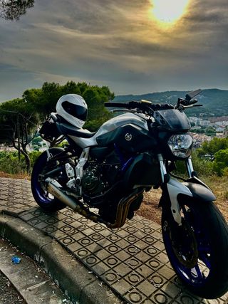 Yamaha MT-07 - Moto Impecable