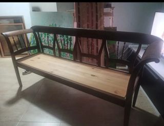 Banco madera antiguo URGE POR MUNDANZA