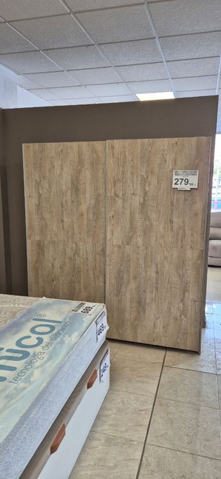 Armadio a 2 ante l'ho comprato 6 mesi fa