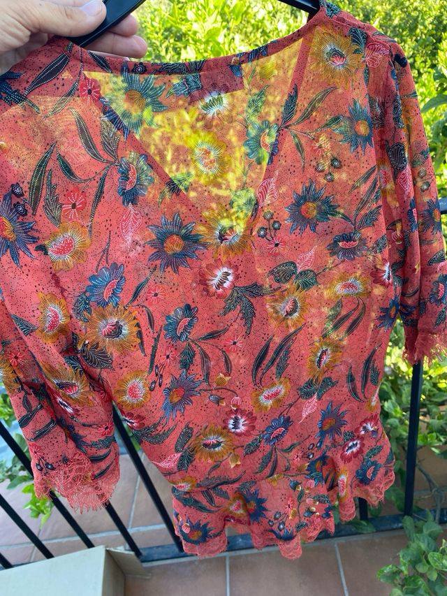 Blusa floral Molly Bracken XS