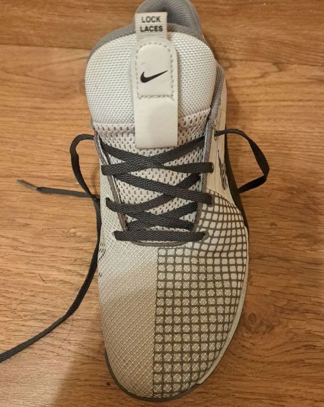 SCARPE DA GINNASTICA DA UOMO NIKE METCON 8 (US 10,5 EUR 44,5)