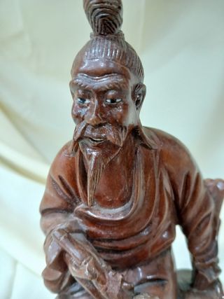 Escultura madera pescador