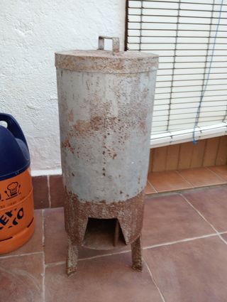 Estufa leña antigua