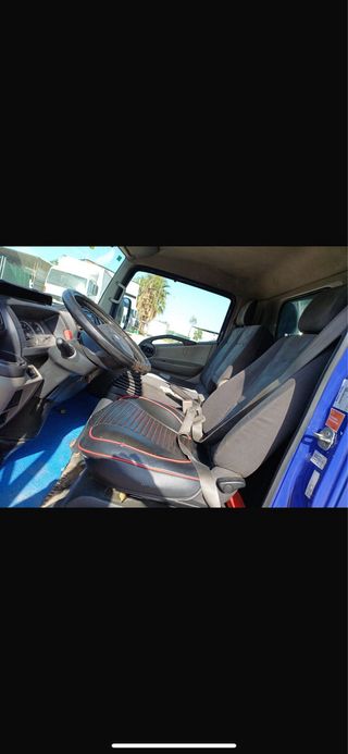 Renault Macyty 2012 con plataforma 
