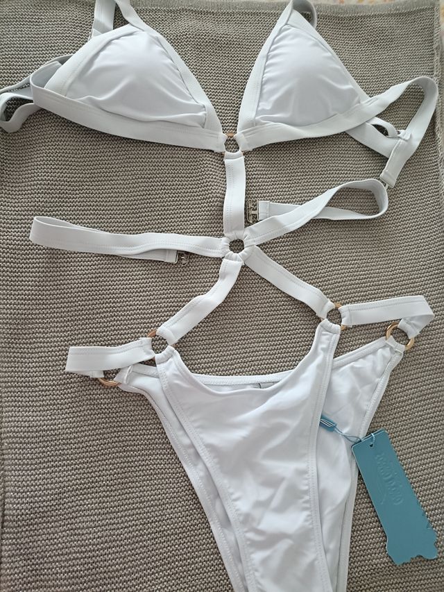 Bañador blanco estilo halter