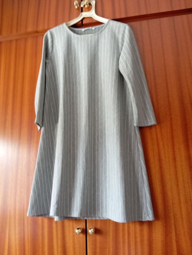 Vestido gris raya diplomática - Stradivarius