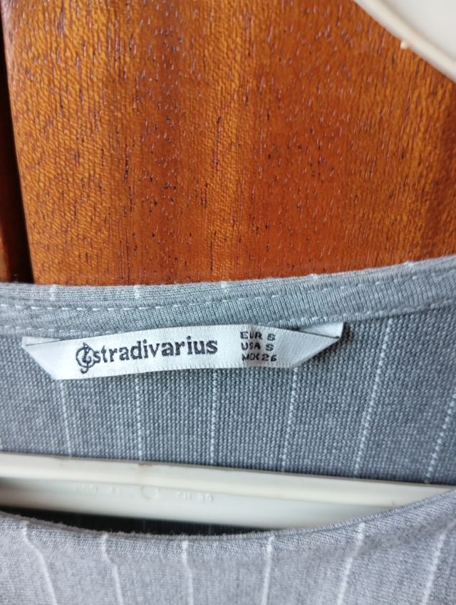 Vestido gris raya diplomática - Stradivarius