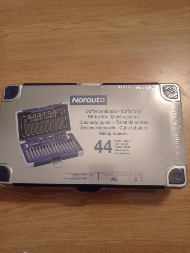 Cofre 44 embouts Norauto