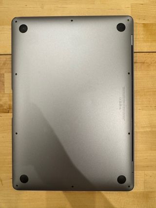 MacBook Air 2020 M1 – 8GB RAM / 256GB SSD 