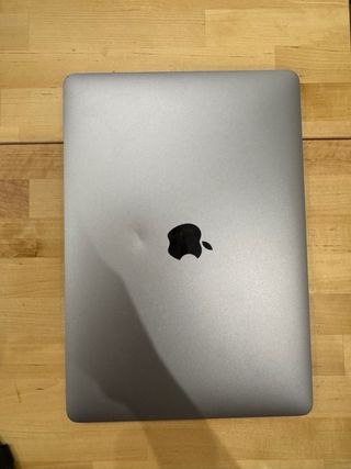 MacBook Air 2020 M1 – 8GB RAM / 256GB SSD 