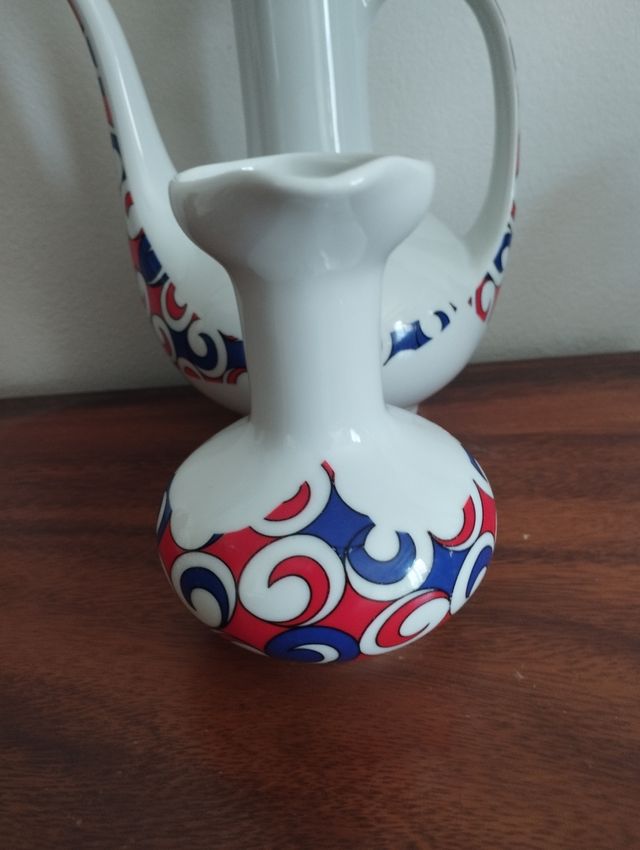 Precioso juego Cafetera y lechera Capeans vintage