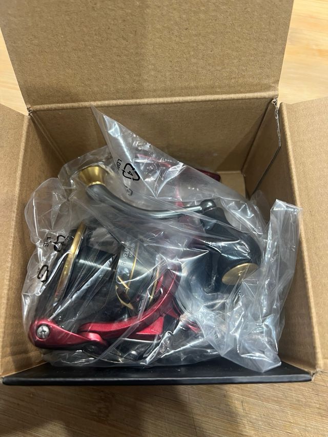 Carrete Spinning Daiwa Reverly MQ HD 5000D-CXH