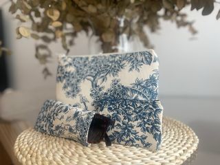 Bolso con funda se gafas y monedero