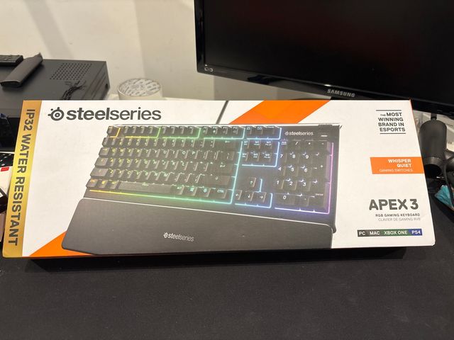 Teclado SteelSeries Apex 3 RGB - PT
