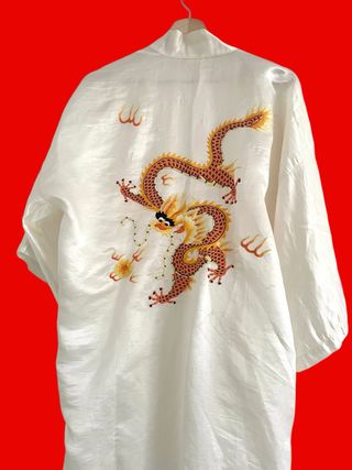 Kimono seda blanco bordado dragón unisexo

