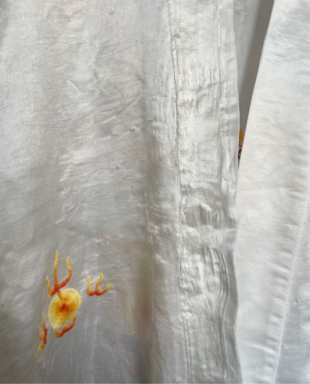 Kimono unisex in seta bianca ricamato con drago