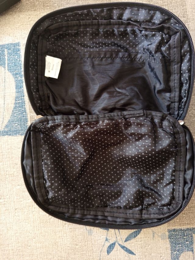 Neceser Mickey Mouse en rosa. Minnie en antracita.