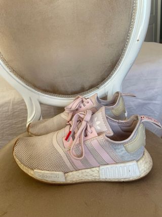 ZAPATILLAS ADIDAS NMD_R1 BOOST BEIGE ROSA MUJER