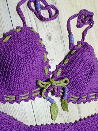 Bikini crochet morado y verde