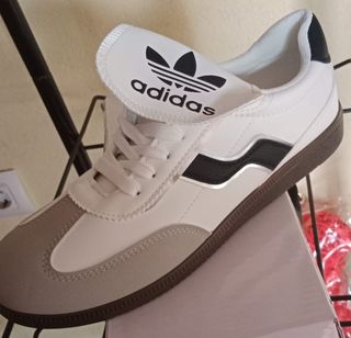 Zapatillas Unisex Blancas y Grises