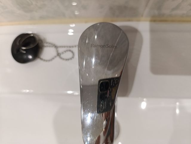 Grifo lavabo Ramón Soler metal nuevo