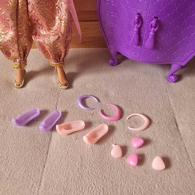 Jasmine vanity set disney hasbro