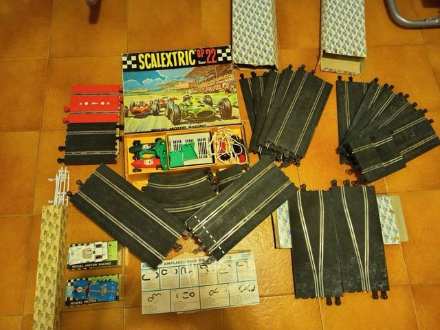 Modello Scalextric GP22 Motor Racing