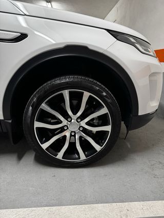 Land Rover Discovery Sport 2021