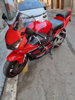 HONDA CBR 900RR - Moto