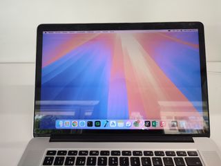 MacBook Pro 15" i7 Plata