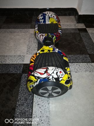 Hoverboard con diseño graffiti