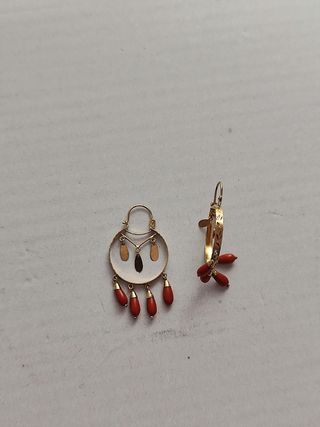Pendientes oro 18k y coral rojo - artesanales