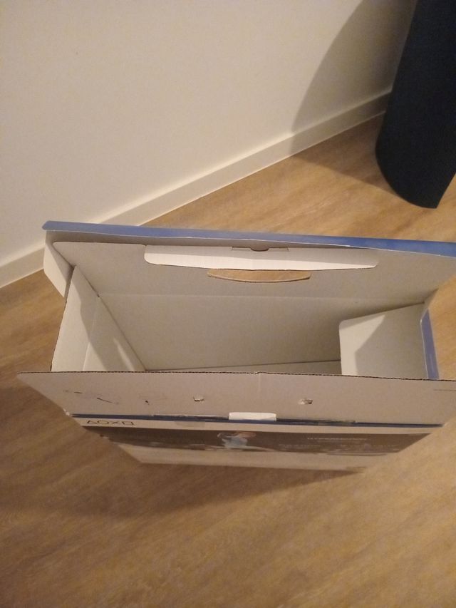 Caja PS5 (PlayStation 5)