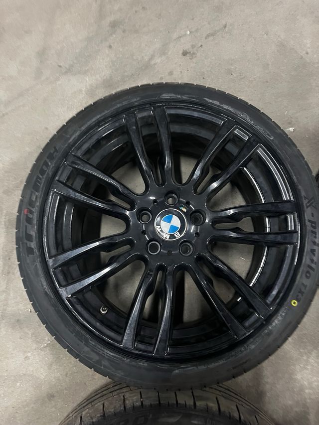 Llantas BMW 19" con neumaticos+ 2 extras