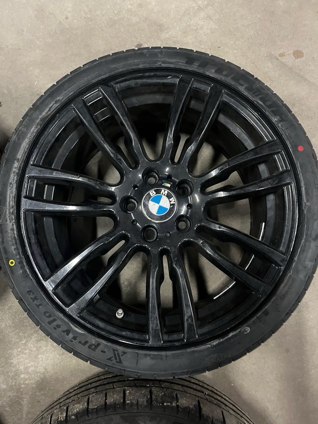 Llantas BMW 19" con neumaticos+ 2 extras