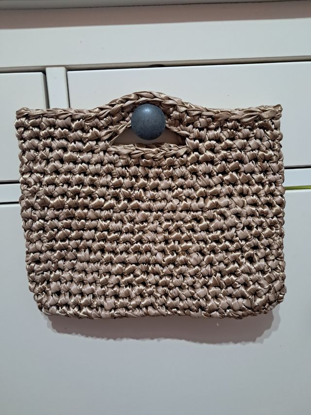 Bolso ganchillo beige dorado
